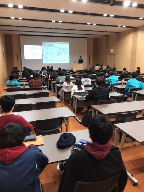 卒業研究発表会の様子